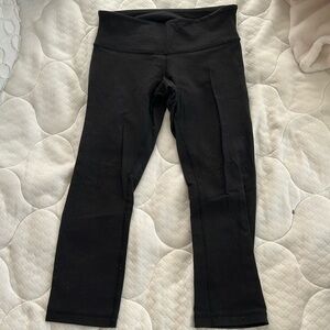 Lululemon crop wunder under leggings